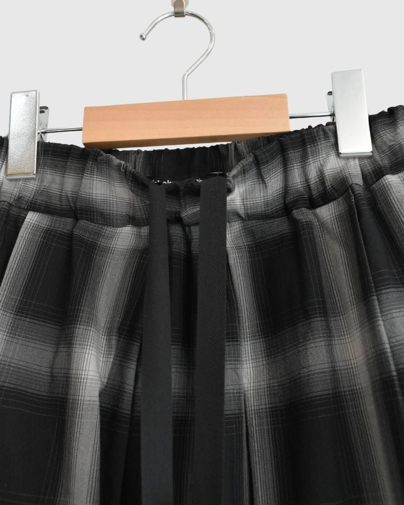 DOLLY-W Tuck Skirt in GrayCheck