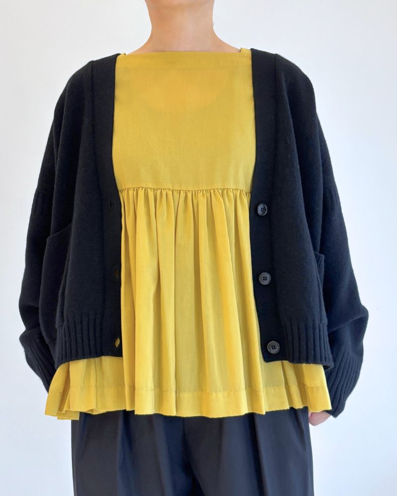 JANE V-neck Cardigan in Black