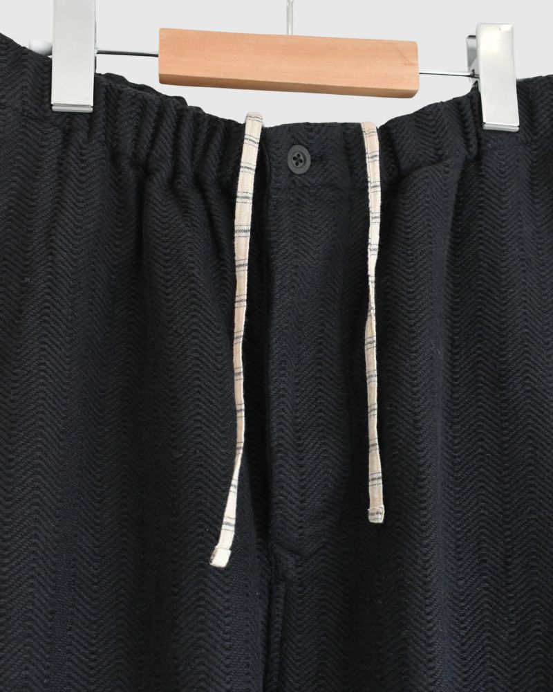 TEORI Cotton Herringbone Easy Tapered Pants in Black