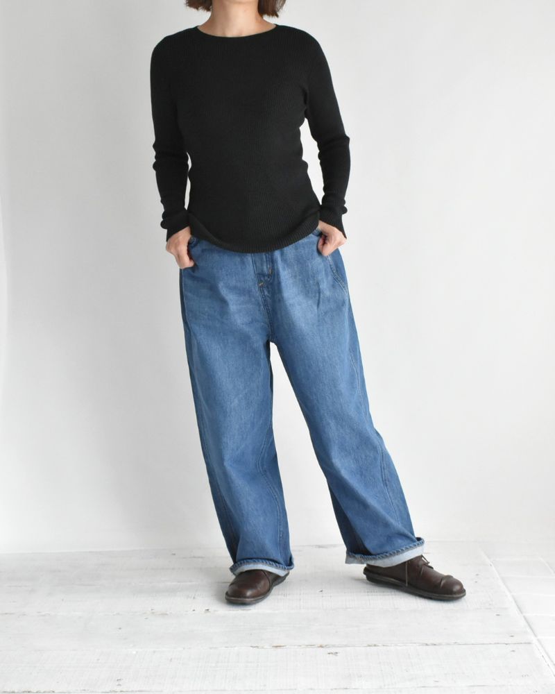 JAPAN WHOLEGARMENT Rib Knit Pullover in Black