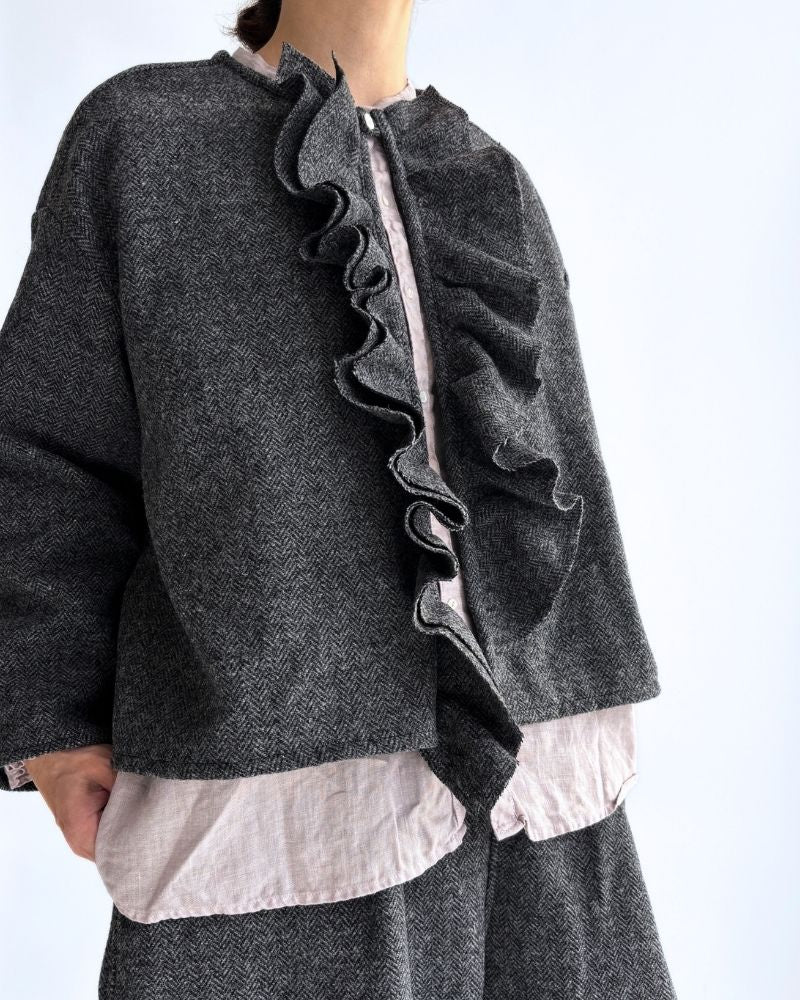 TWEED QUIET FRILL BLOUSE in Black