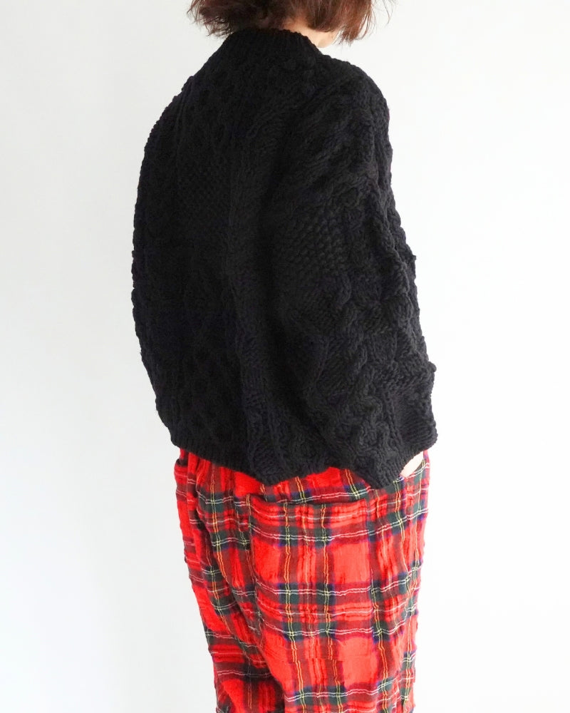 Peru Hand Knit Pullover in Black