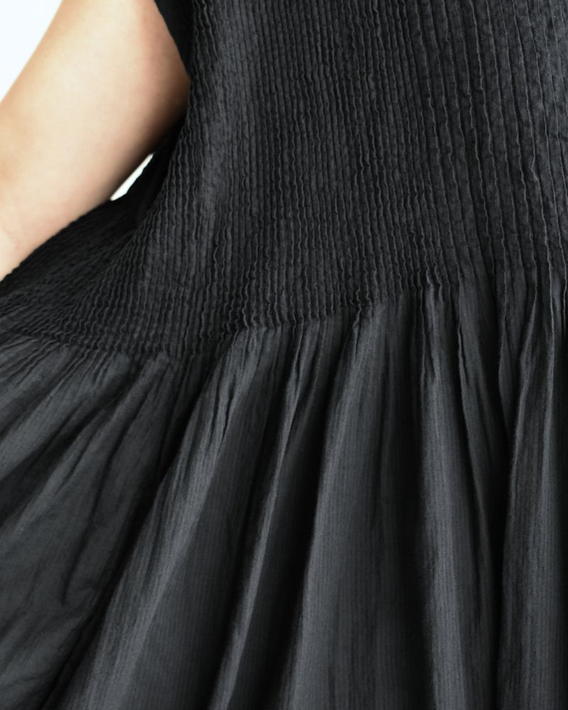 Crew-Neck F/SL Dress with Pintuck in Marine