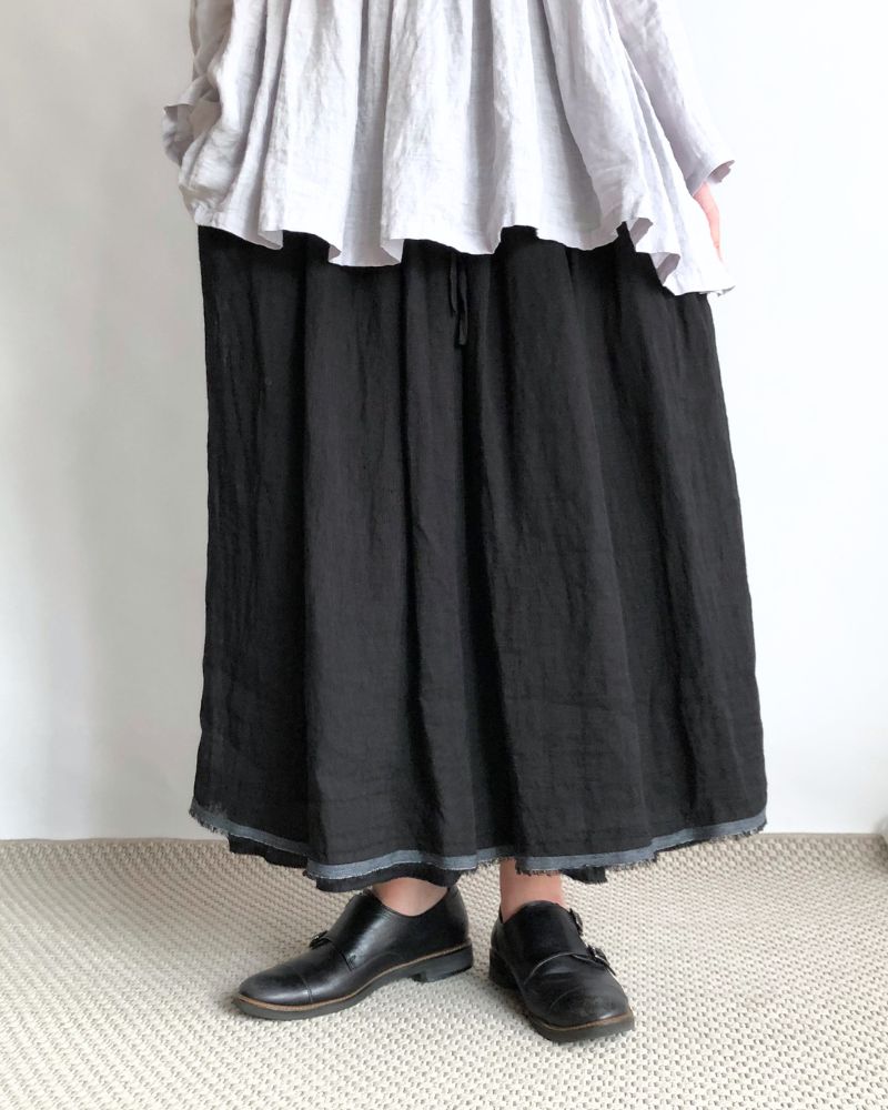 Reversible skirt in Black/Black