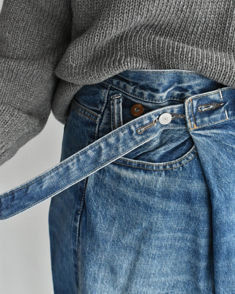 Selvedge Denim Asymmetric Tuck Pants in VintageBlue
