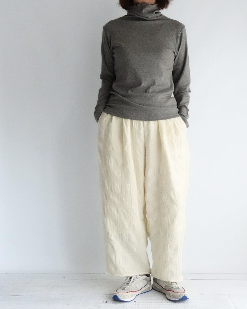 Yak Turtleneck Pullover in Gray