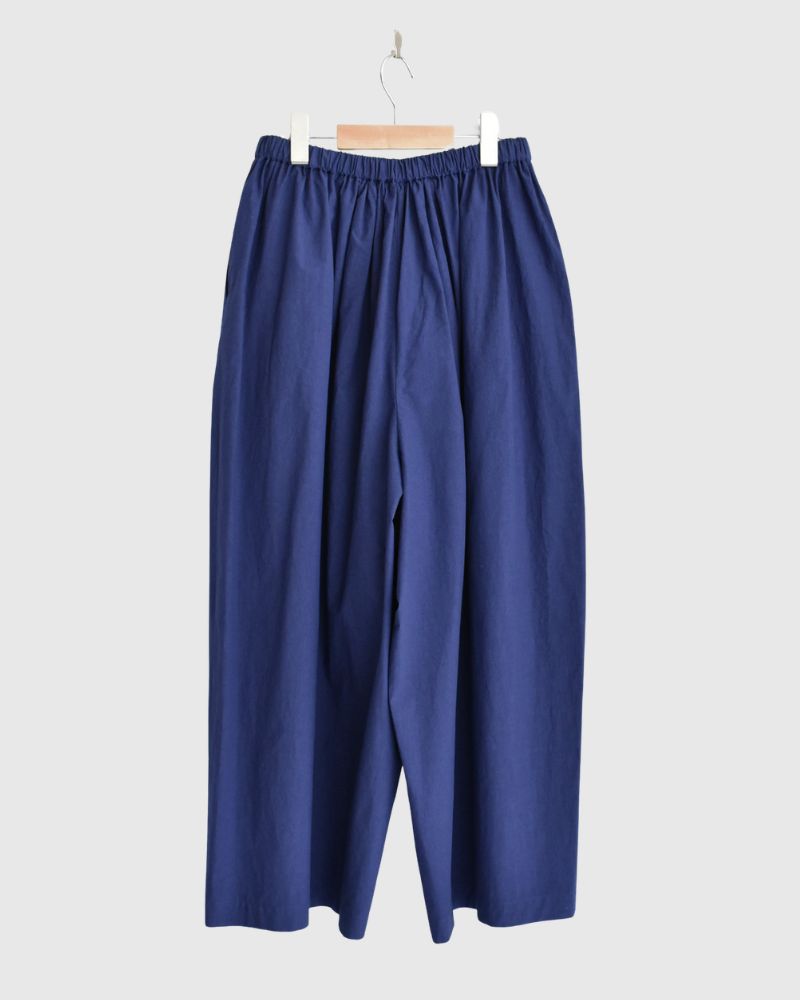 Wide Cocoon Gathered Pants in Blue