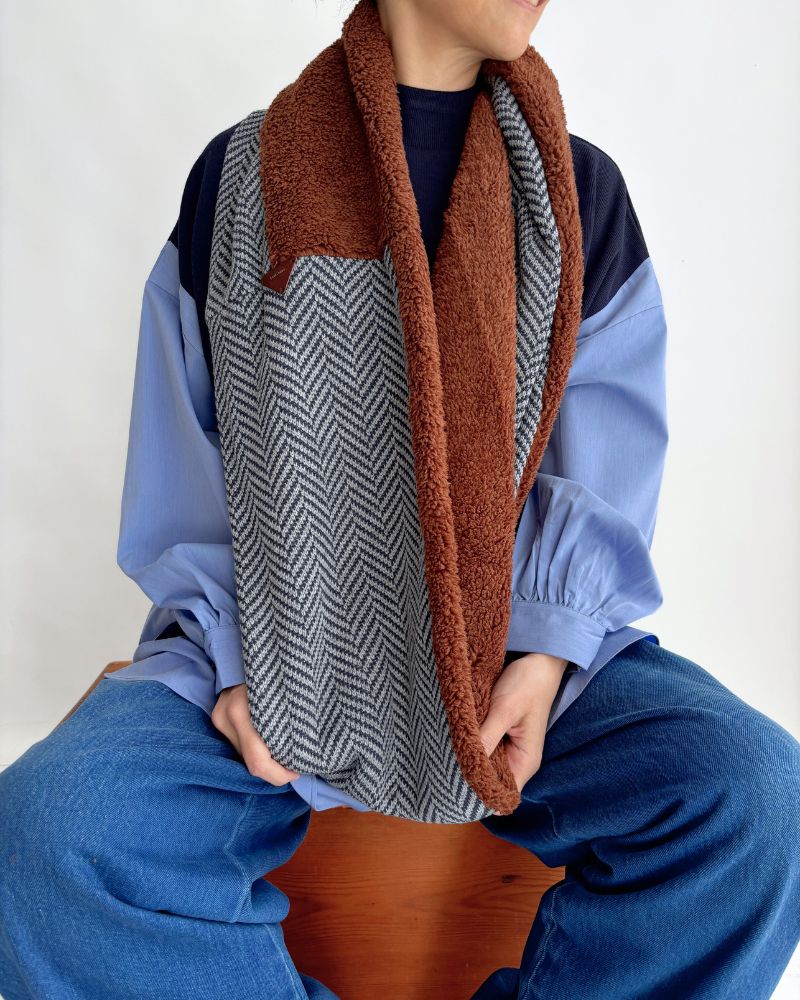 Long Herringbone Knit Snood in GrayNavy