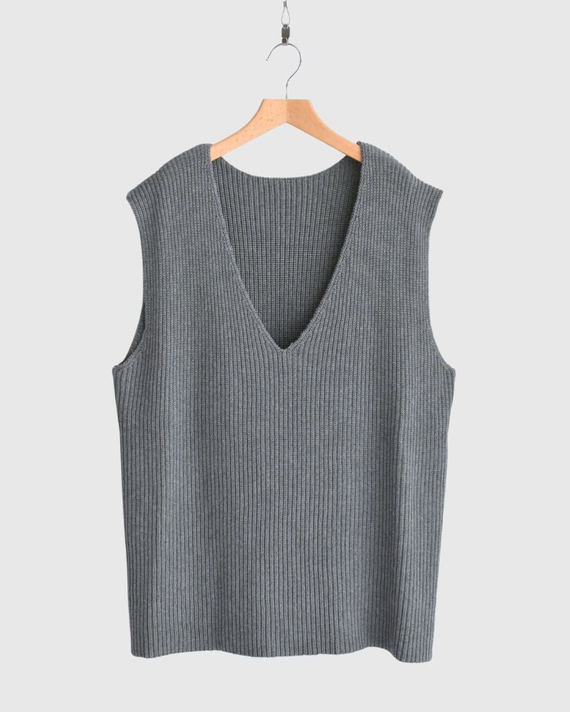 Cashmere V-neck vest in Gray