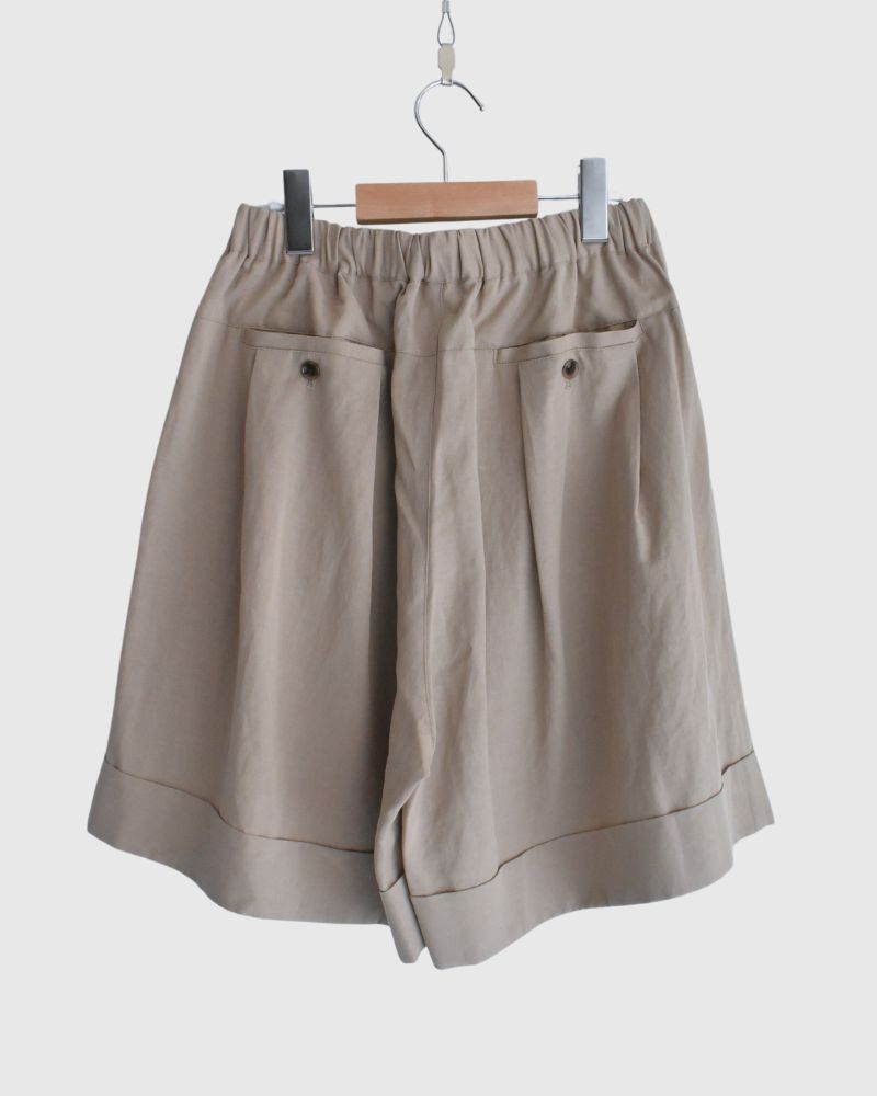 Wide Tuck Shorts in Beige