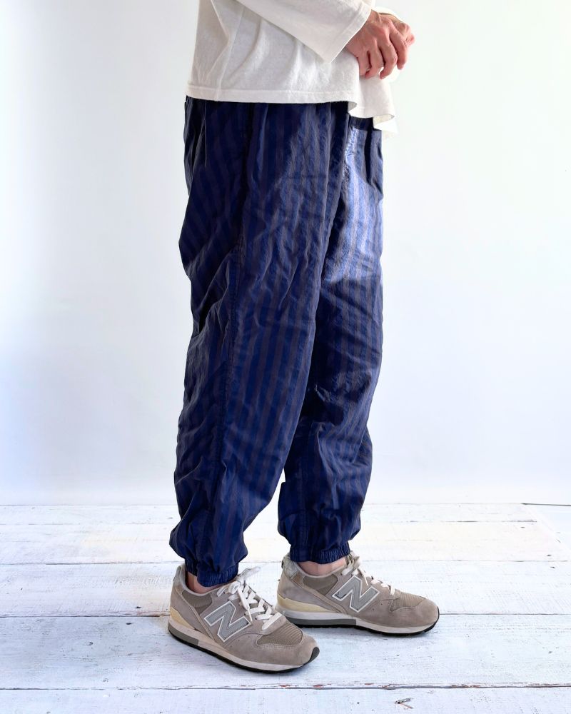 POPLIN WIDE STRIPE (OVERDYE) EASY PANTS in PurpleNavy