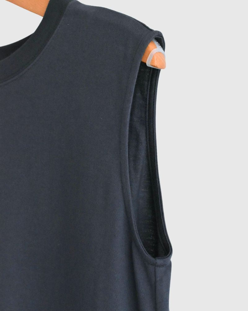 Sleeveless dress in Charcoal