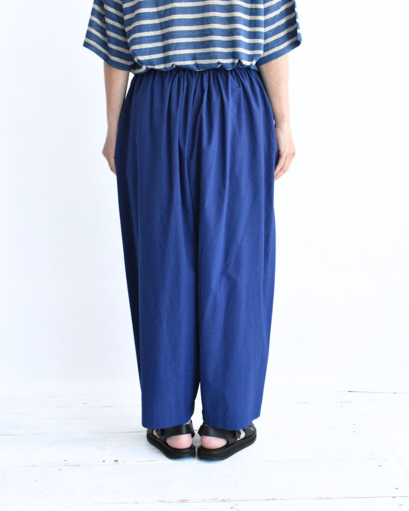 Wide Cocoon Gathered Pants in Blue
