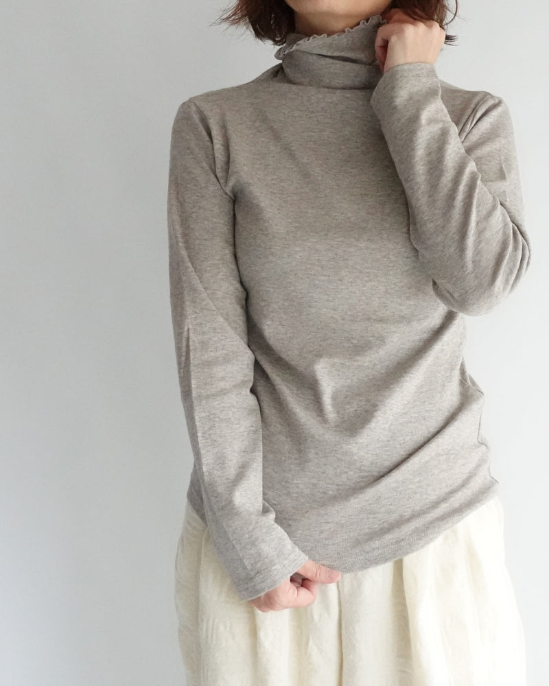  ichi Antiquites | 1200645 Yak Turtleneck Pullover in Greige