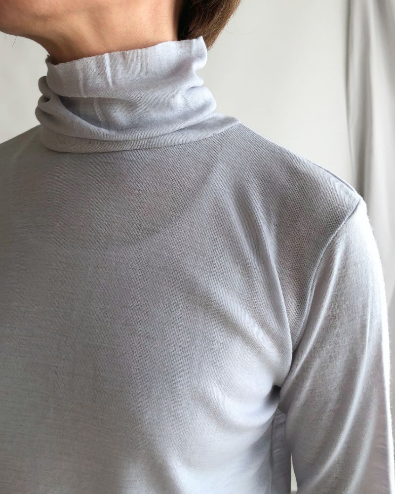 Slim fit high neck in LightGray