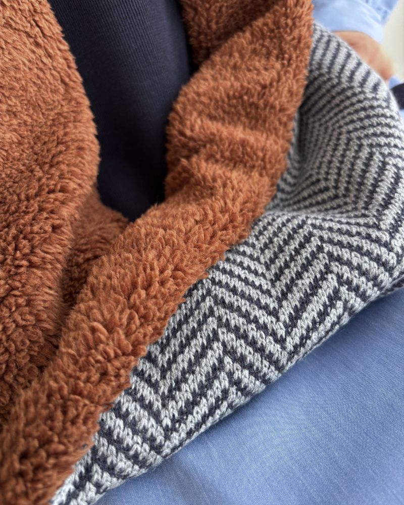 Long Herringbone Knit Snood in GrayNavy