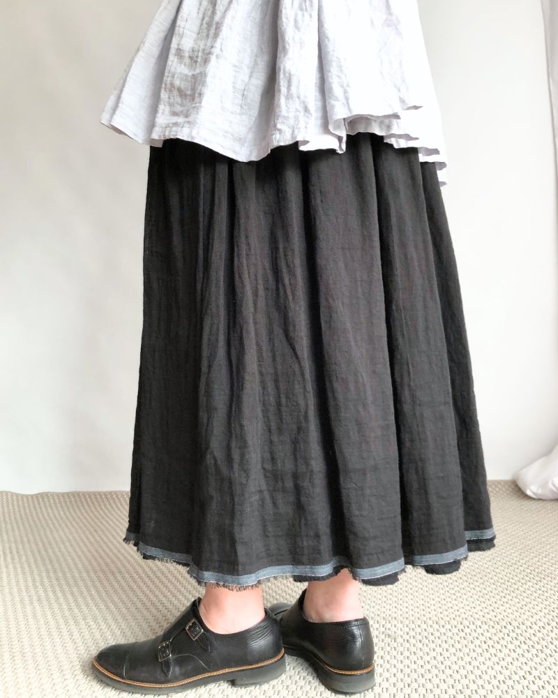 Reversible skirt in Black/Black