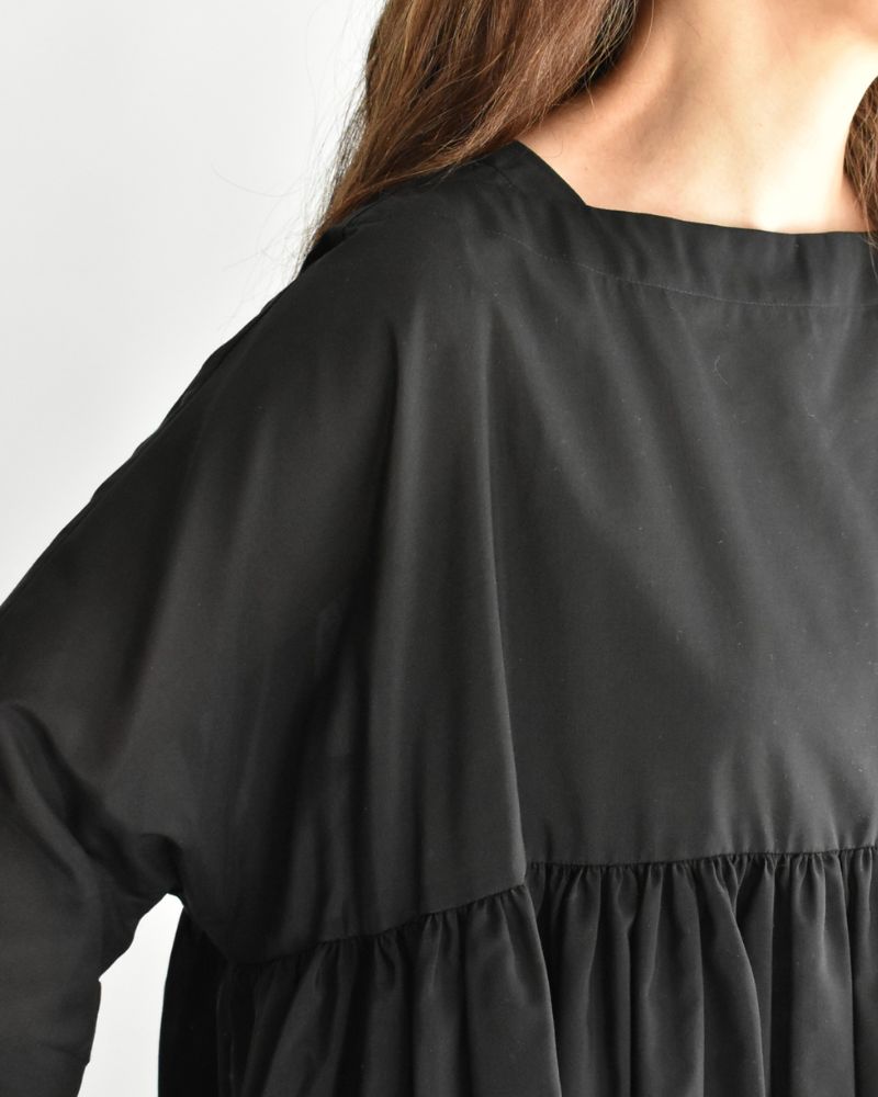 Gathered boat neck blouse in Black