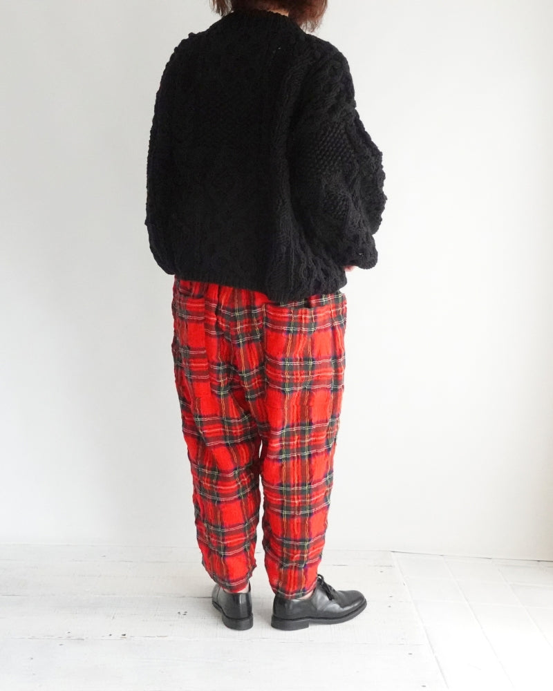 Peru Hand Knit Pullover in Black