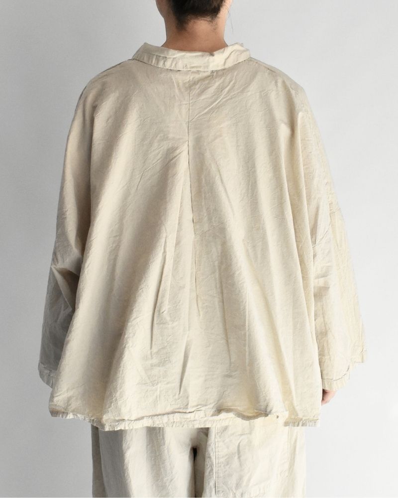 Shrink Open Collar Pullover Shirt in Beige