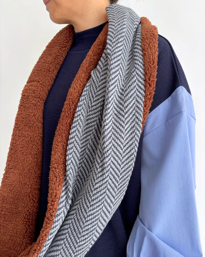 Long Herringbone Knit Snood in GrayNavy