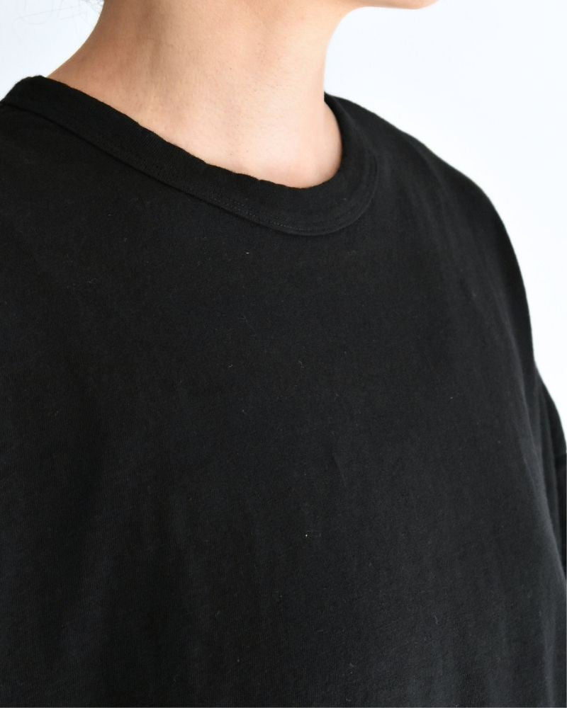Wide T-shirt in Black