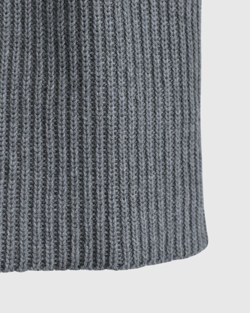 Cashmere V-neck vest in Gray