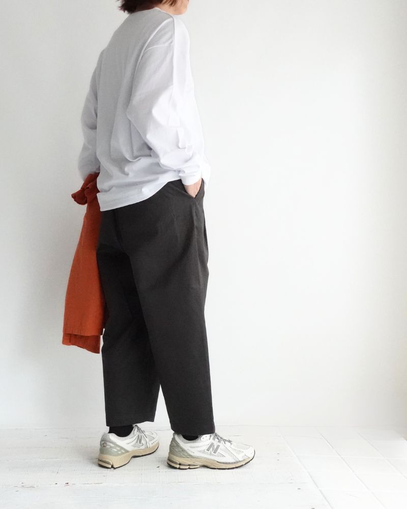 West Point 2-Tuck Tapered Easy Pants in CharcoalGray