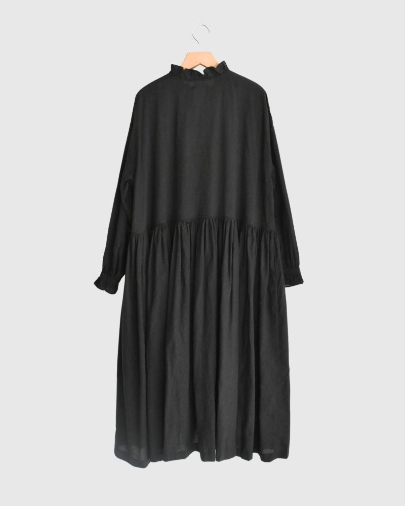 FRILL COLLAR SHIRT DRESS WITH RAJASTHAN GATHER in Black