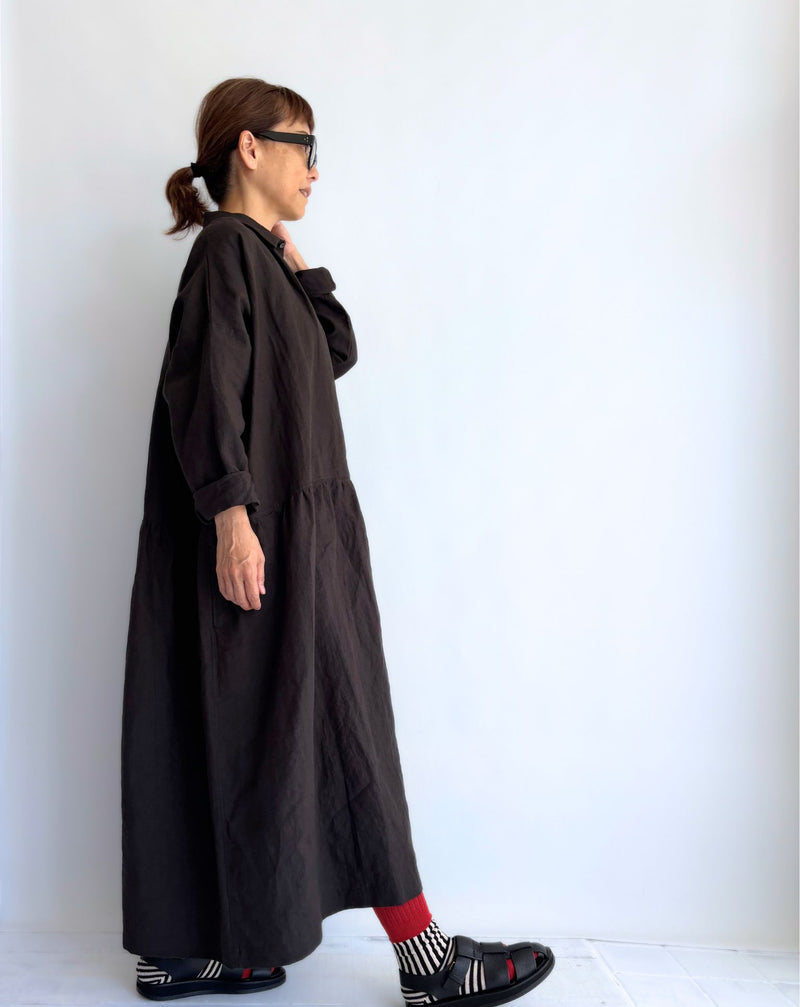 Colored Linen Dress in Black