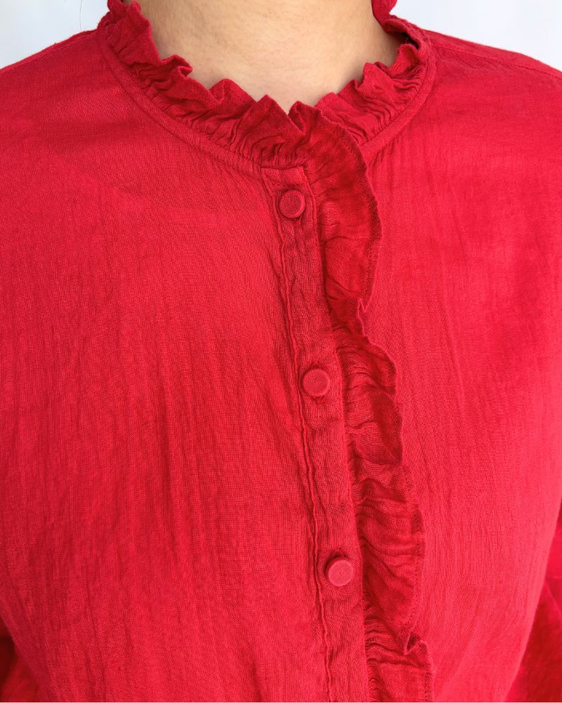 AUTO LOOM COTTON/LINEN PLAIN OVERDYE FRILL COLLAR SHIRT in Red