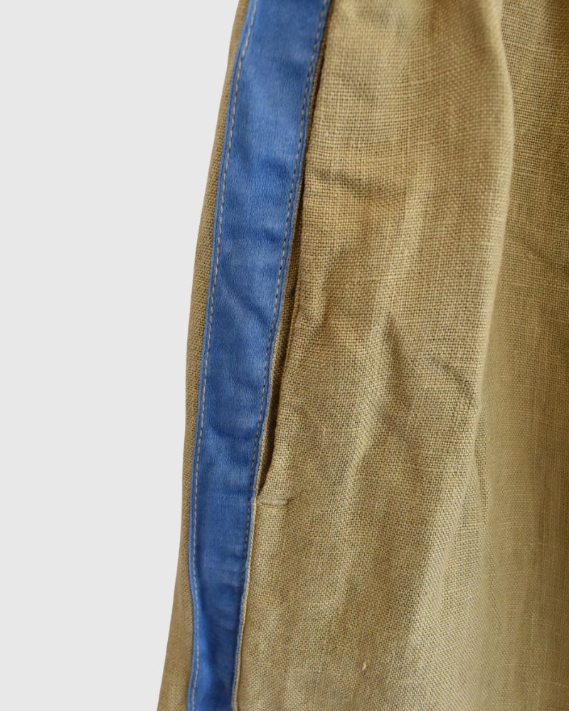 Side Line Kung Fu Pants in Brown Beige