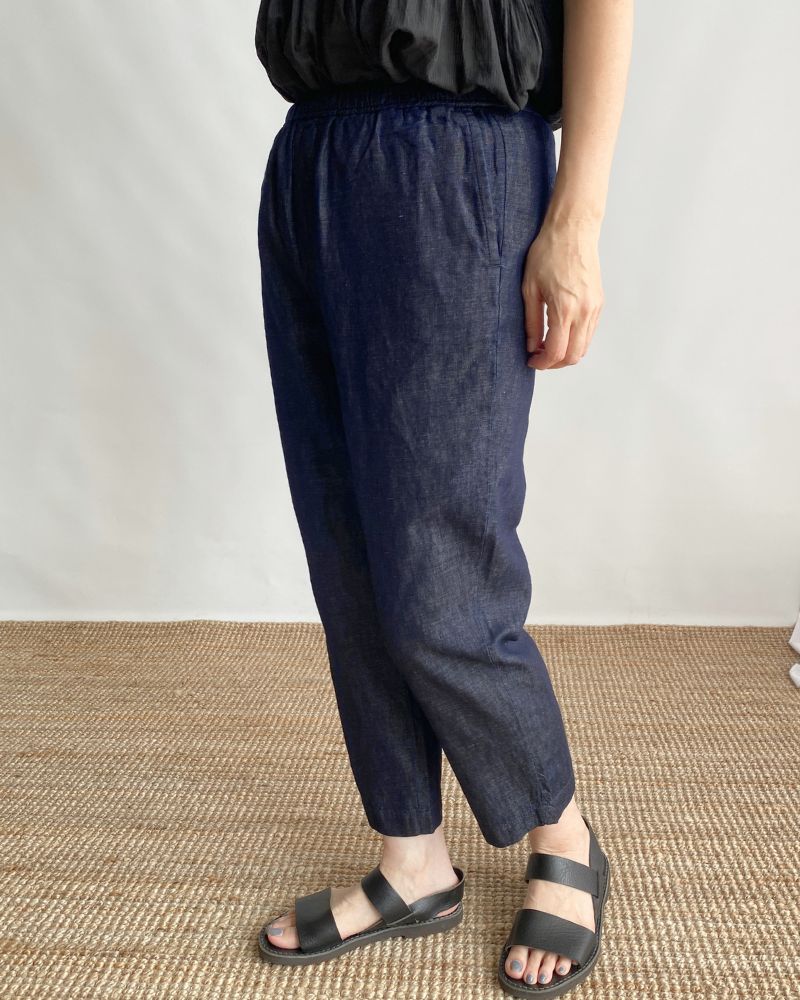 WASHED COTTON/LINEN EASY TAPERED PANTS in Navy