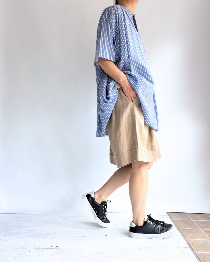 Wide Tuck Shorts in Beige