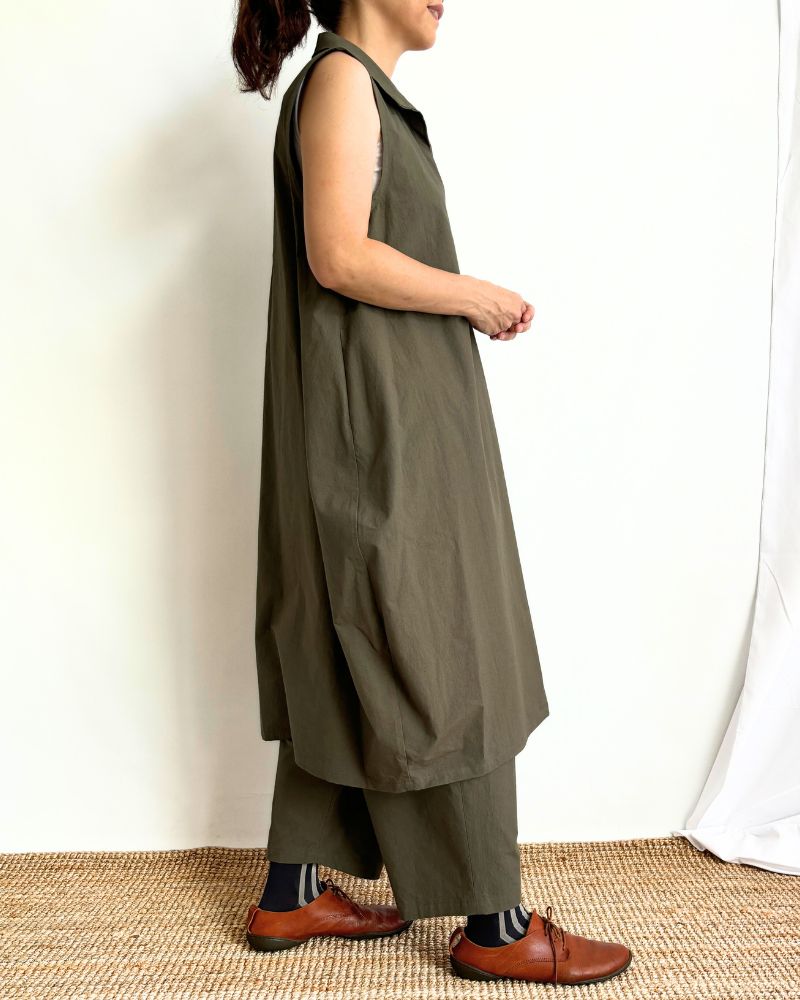 N/S balloon dress  in Khaki