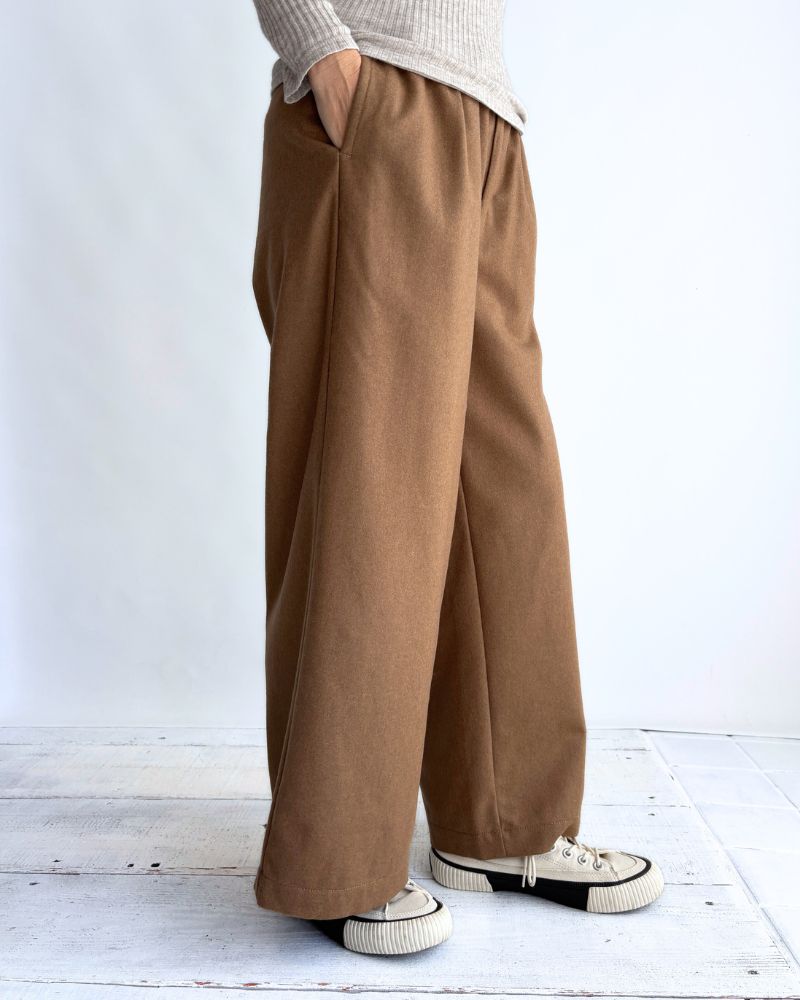 WOOL FLANNEL EASY WIDE PANTS in Camel