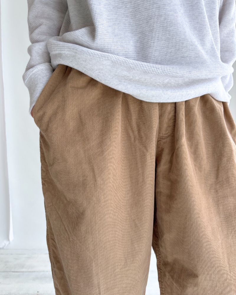 26 WALES CORDUROY OVERDYE EASY PANTS in Khaki