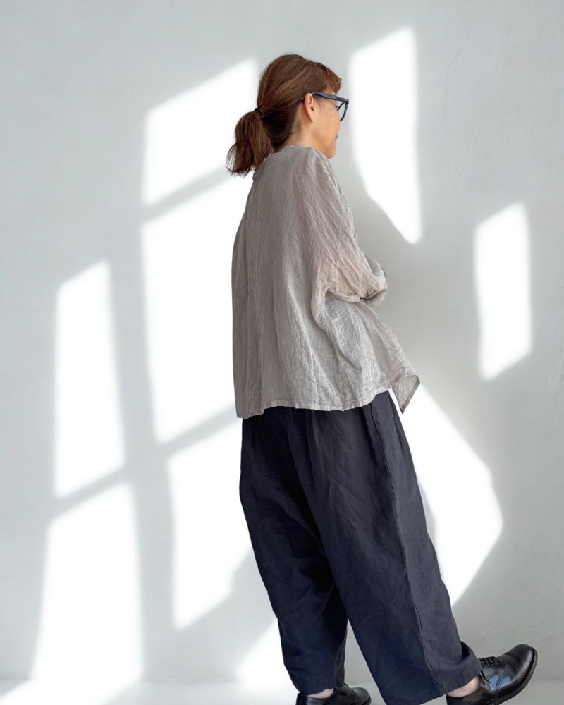 Linen ruffle neck cardigan in Gray