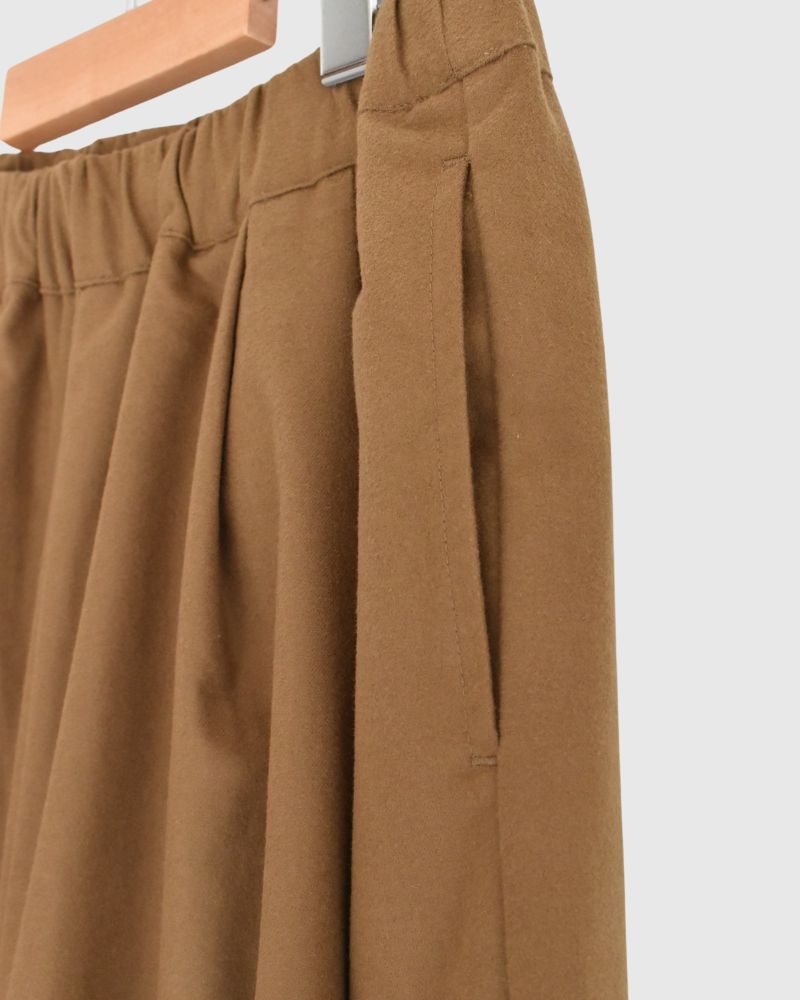 Tuck design pants 'REDI' in BrownBeige