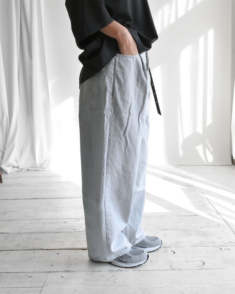 Wide Denim Pants in Gray