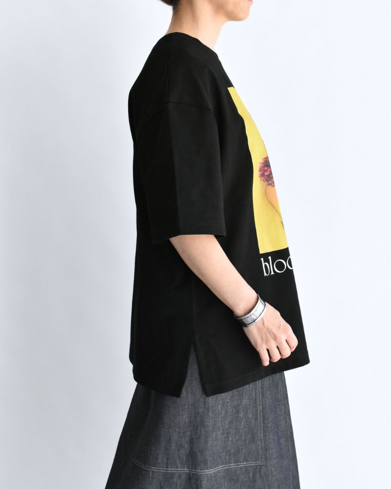 2-Way Graphic Print T-shirt in Black