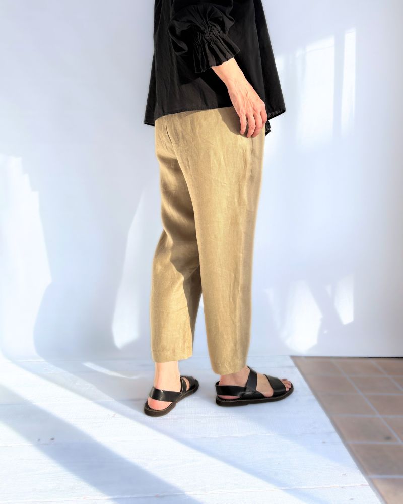 LINEN TWILL EASY TAPERED PANTS in BeigeKhaki