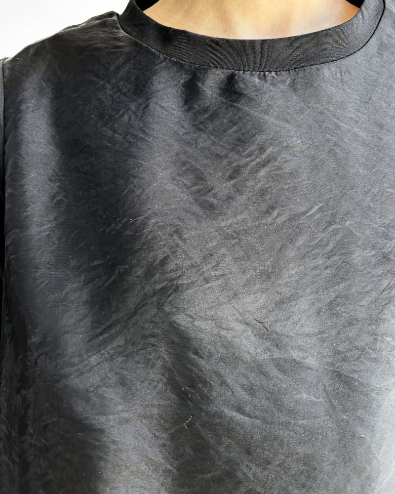 Layered Design Top 'SANE' in Black