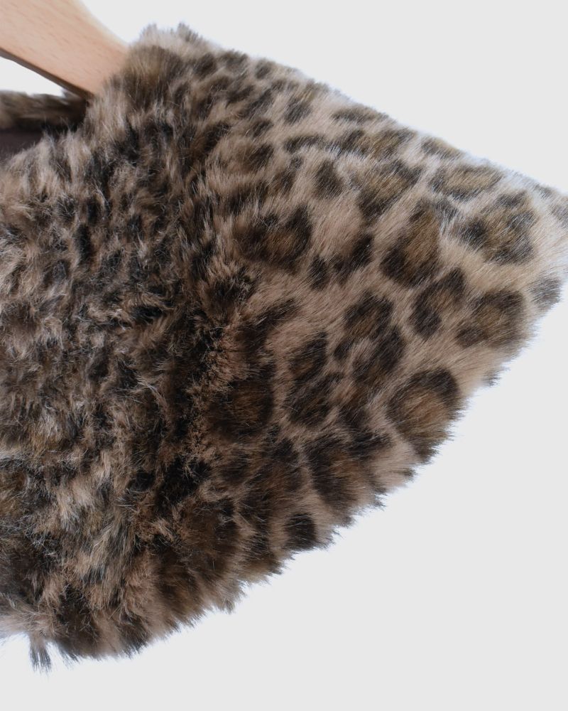 LEOPARD TIPPET in Brown