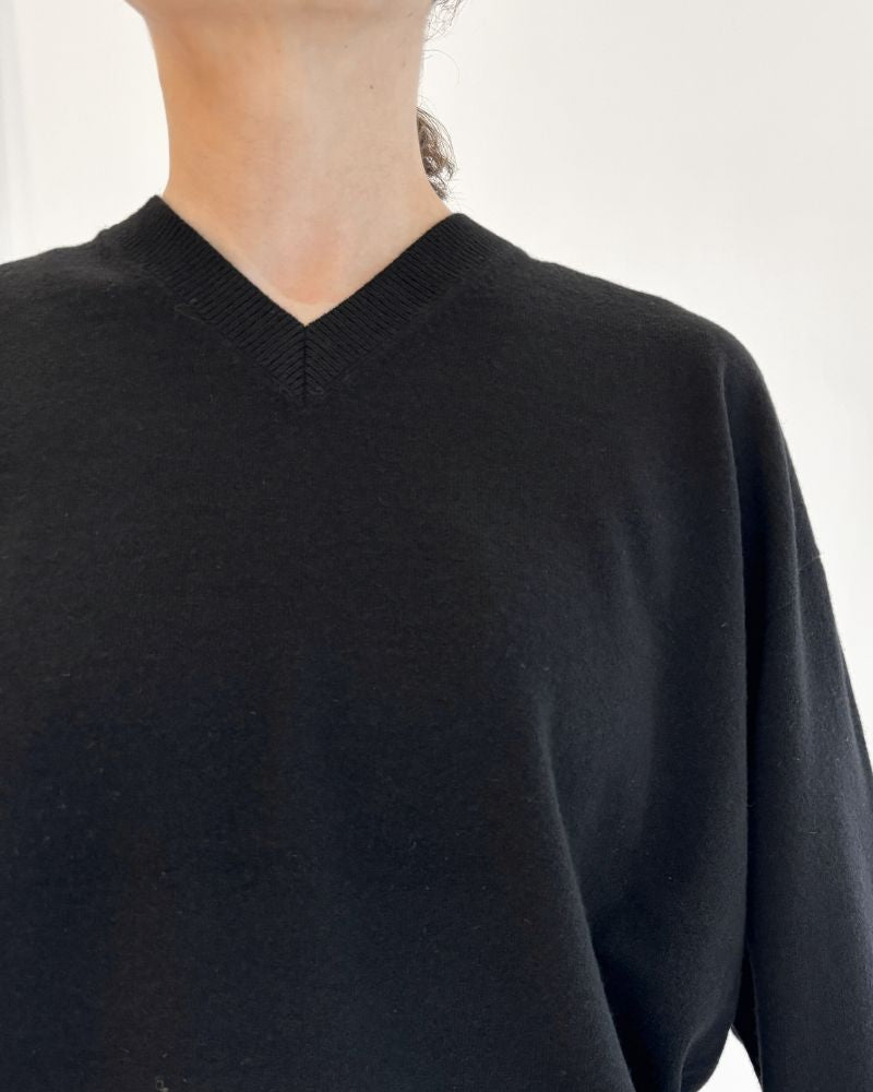 GINNY V-neck knit pullover in Black