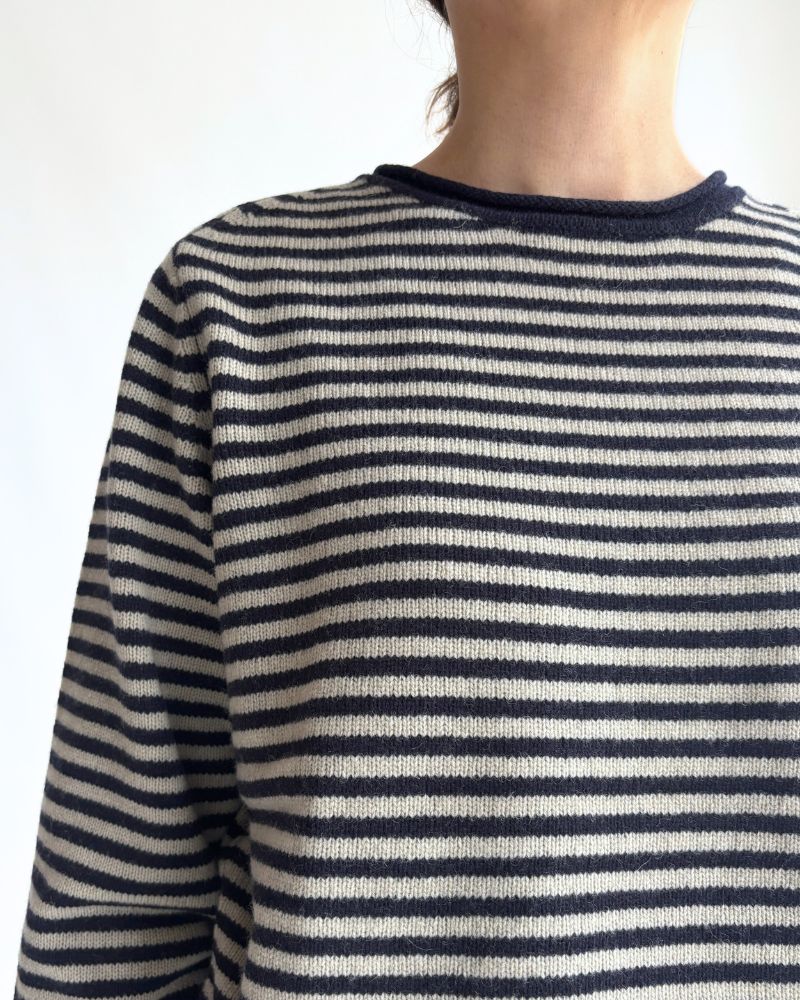 Border knit pullover in Pebblegray/Navy