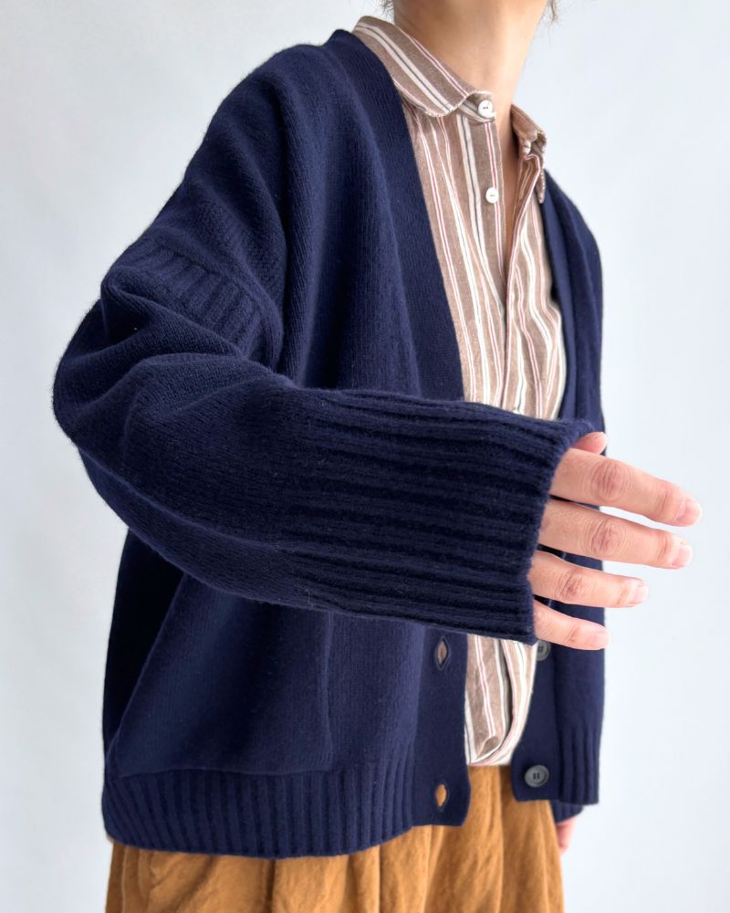 JANE V-neck Cardigan in Navy