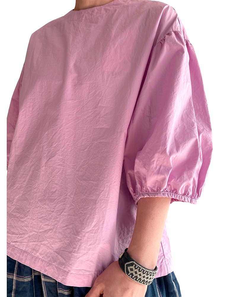 GATHER SLEEVE MODERNIST BLOUSE in Plum