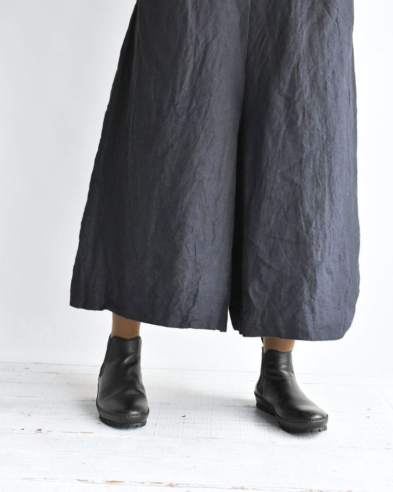 Handwoven 40 Linen Culottes in DarkNavy
