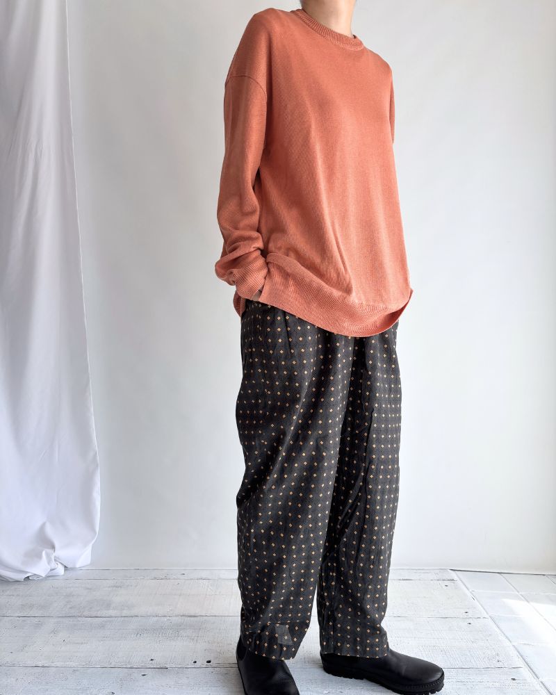 2TUCK TAPERED EASY PANTS in Charcoal